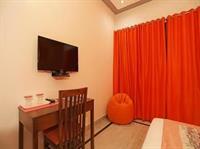 Oyo Rooms Good Earth City Centre คูร์เคาน์ ภายนอก รูปภาพ